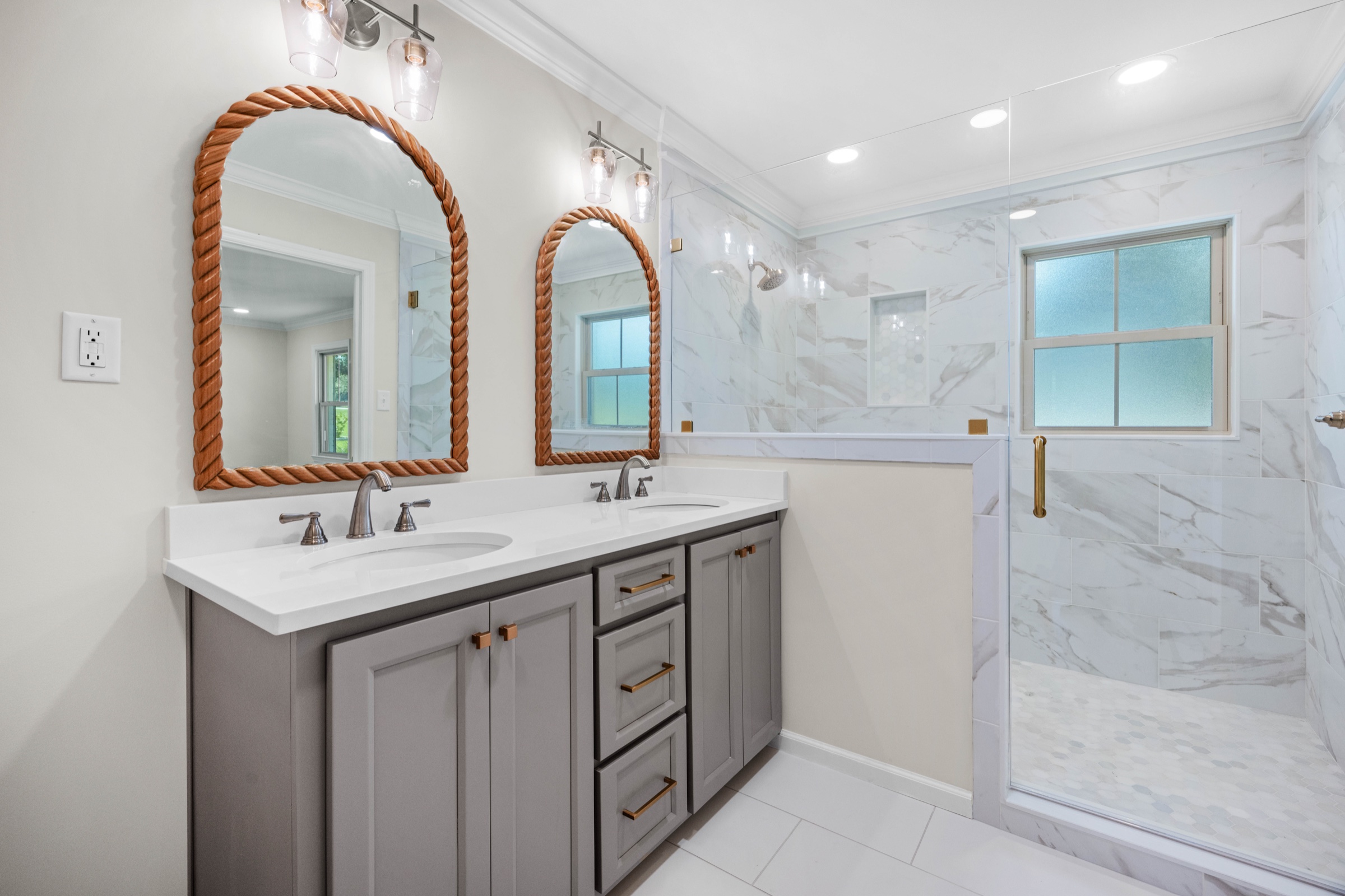 Marble Bathroom photographed by Aaron David